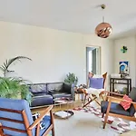 Spacious Cocoon Near Clignancourt
