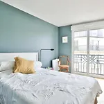 Spacious Cocoon Near Clignancourt